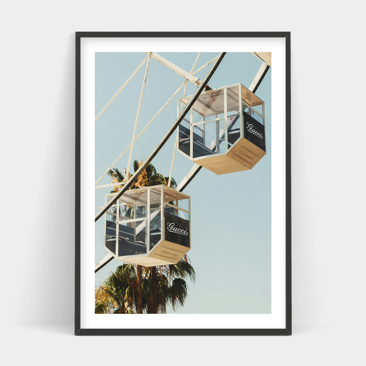 LUXURY LIFT – SIMPLY CREATIVE